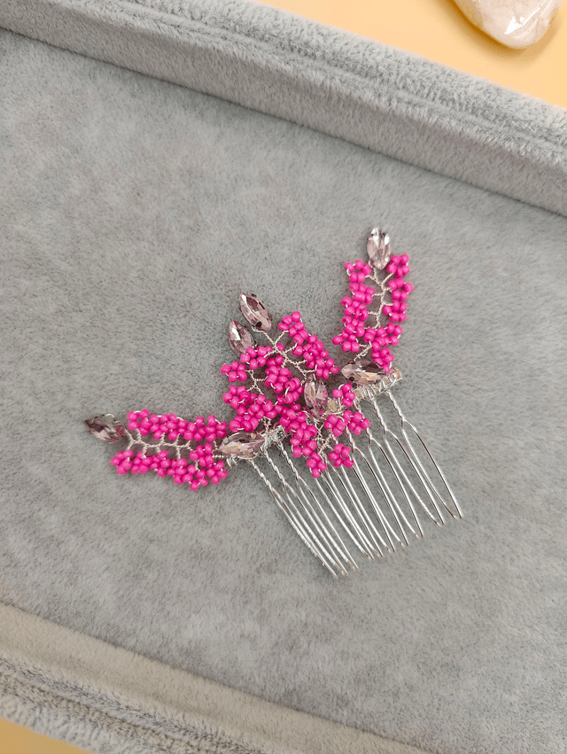 Peigne chignon argenté avec perles et strass fait main