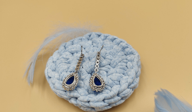 Boucles d'oreilles pendantes zircon bleu marine ou clair, boucles d'oreille bleu marine ou clair