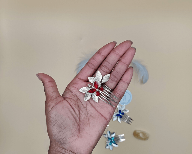 Petit peigne à cheveux élégant, bijoux papillon argenté et feuilles scintillantes