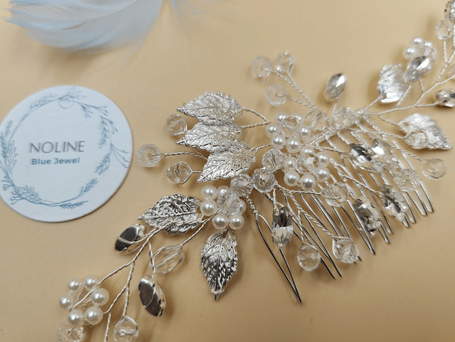 Peigne cheveux mariée feuilles argentés et perles blanches, accessoires de coiffure, bijoux de cheveux, chignon de mariée