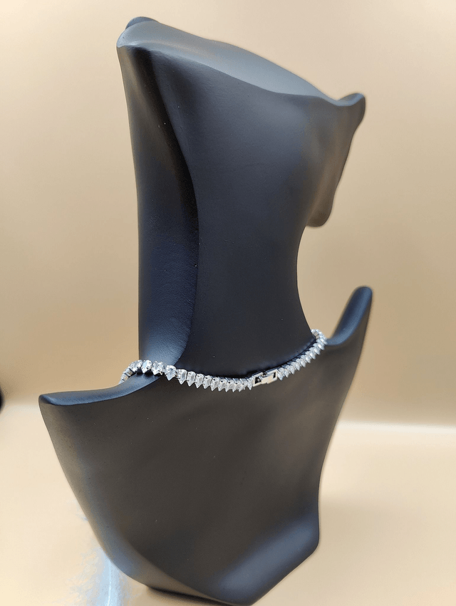 Collier fleur bleu saphir et cristaux clair effet diamant, collier de mariage