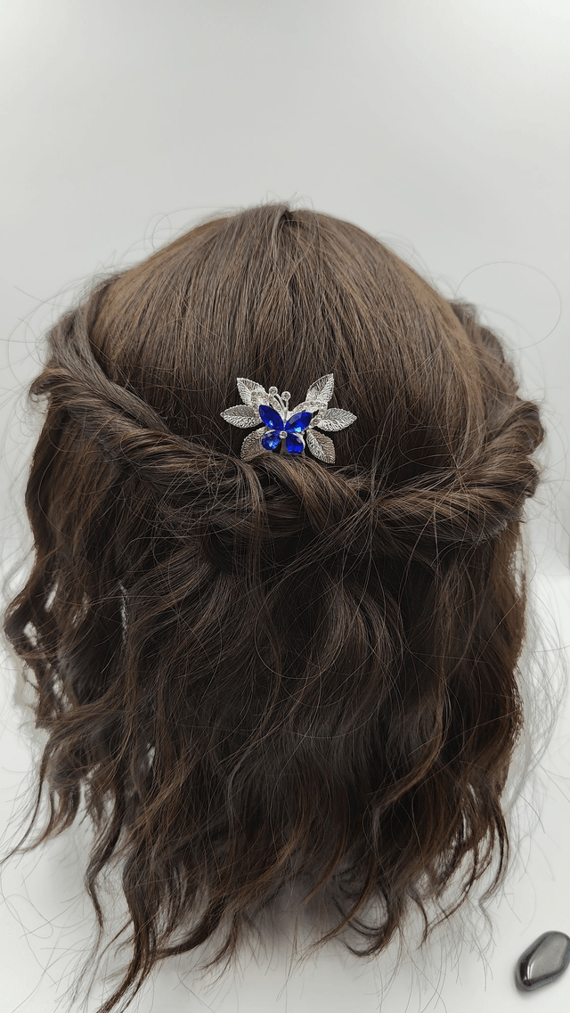 Petit peigne à cheveux élégant, bijoux papillon argenté et feuilles scintillantes