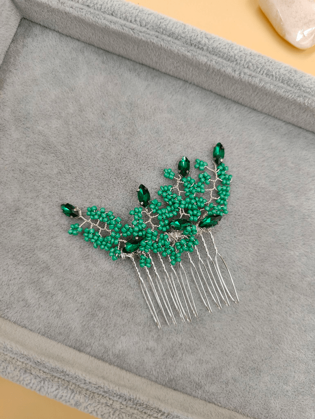 Peigne chignon argenté avec perles et strass fait main